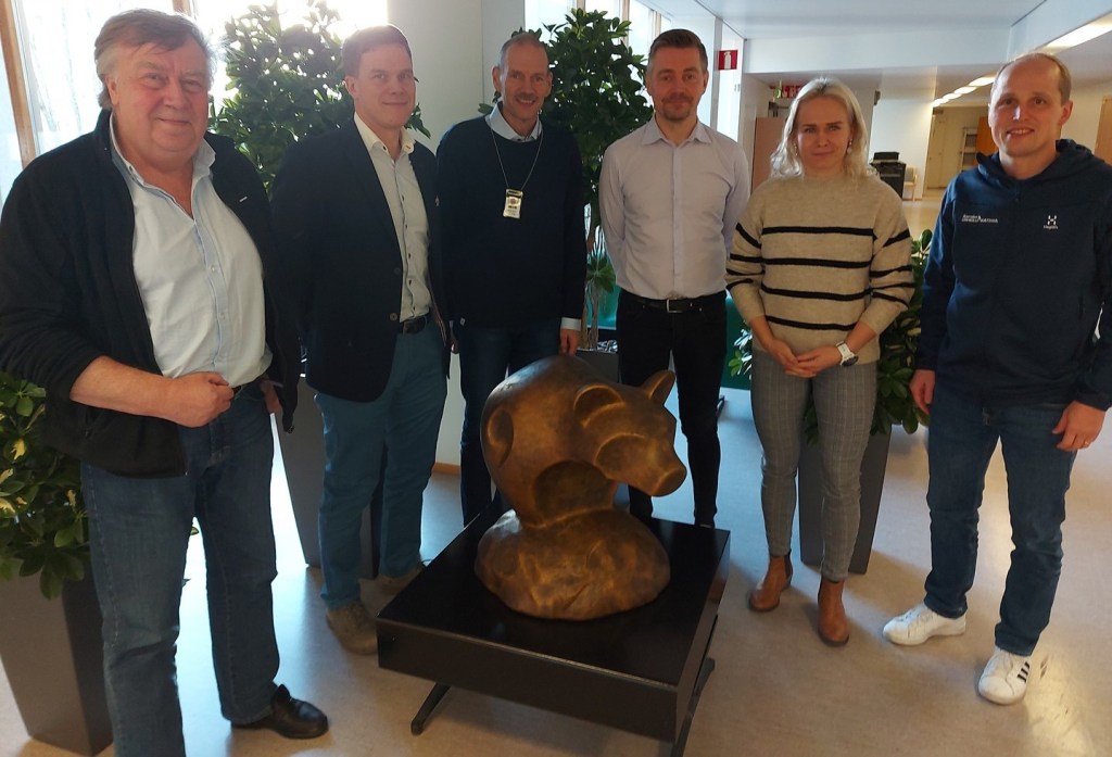 This image has an empty alt attribute; its file name is petra-kouvolassa-2.jpg